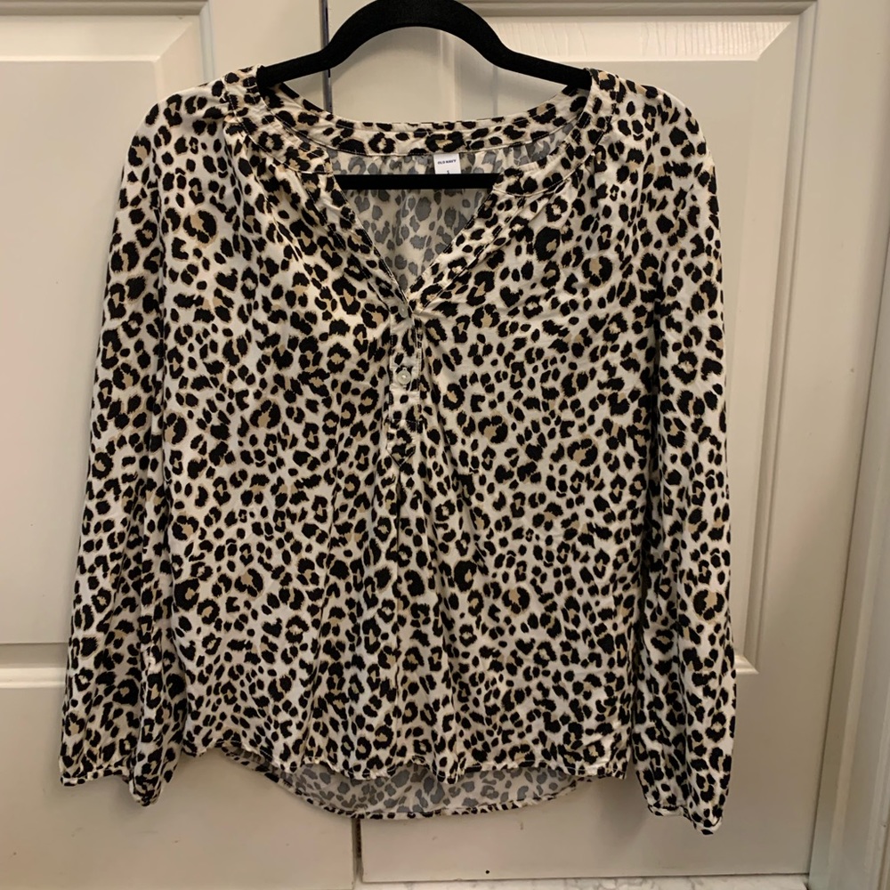 Old Navy S Leopard Print Top